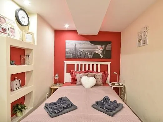 W46 - With 3 Bedrooms 2Ac Max8 In Centrum Budapest Apartment